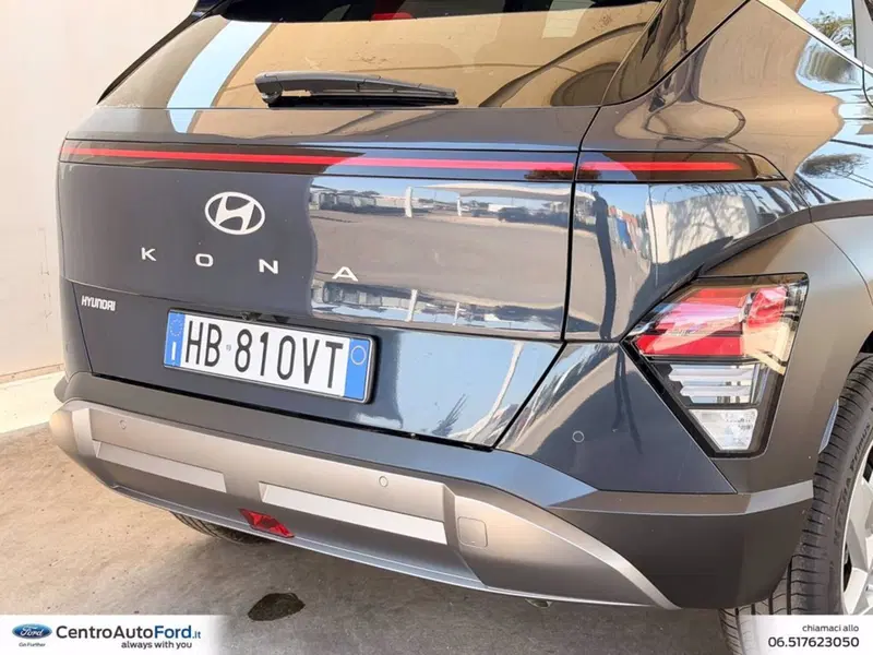 Hyundai Kona nuova a Roma (17)