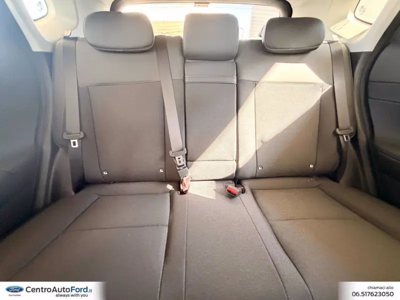 Hyundai Kona nuova a Roma (9)