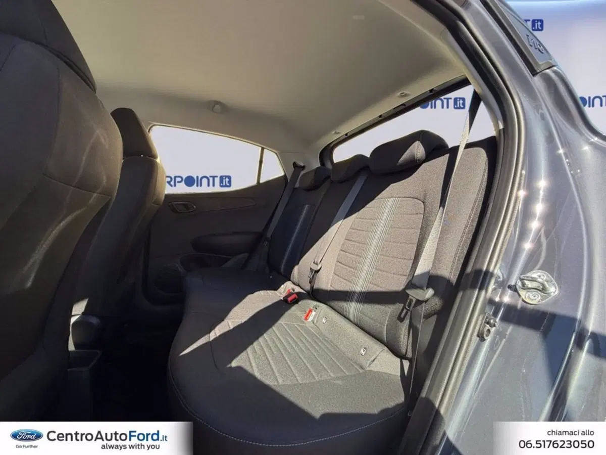 Hyundai i10 nuova a Roma (13)