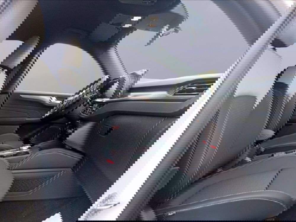 Ford Kuga nuova a Milano (12)