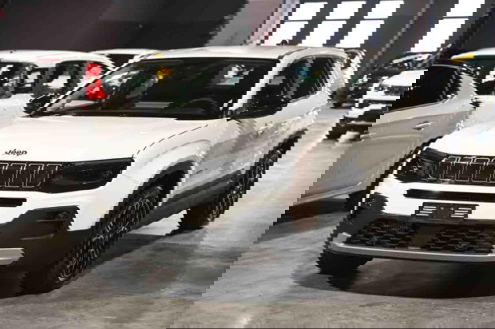 Jeep Avenger nuova a Torino