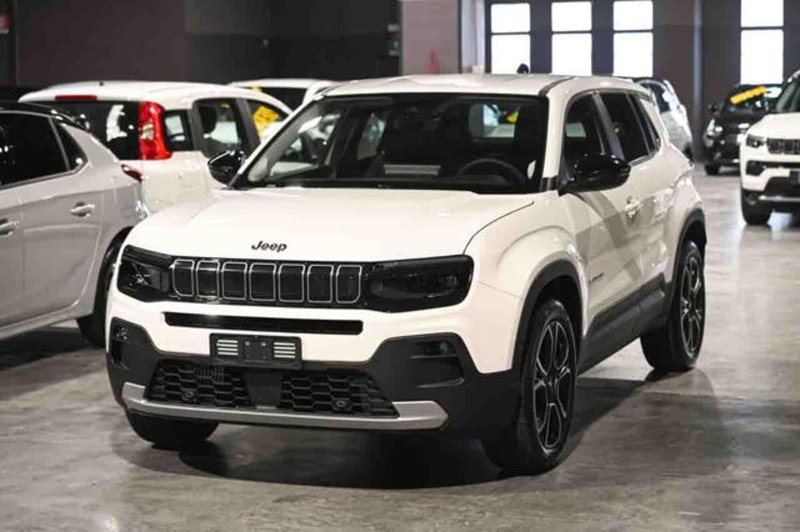 Jeep Avenger nuova a Torino