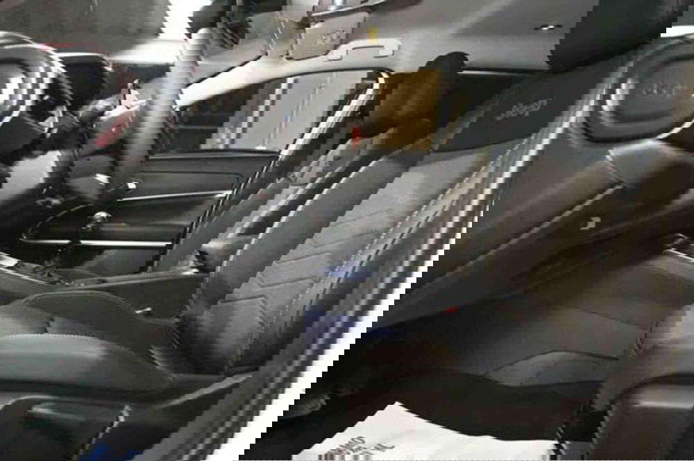 Jeep Avenger nuova a Torino (11)