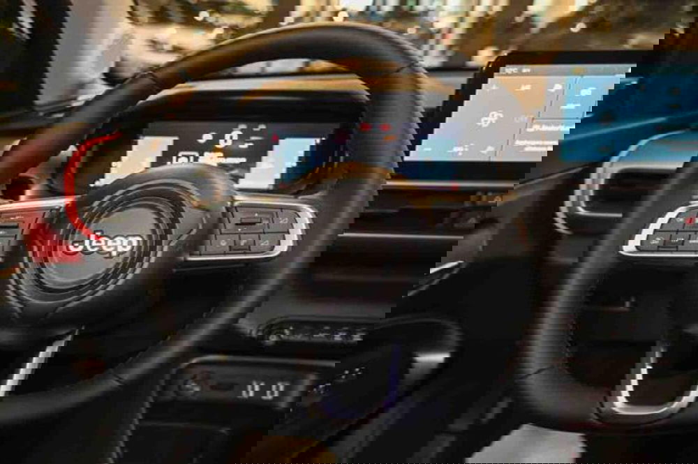 Jeep Avenger nuova a Torino (14)