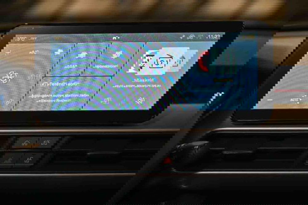 Jeep Avenger nuova a Torino (16)