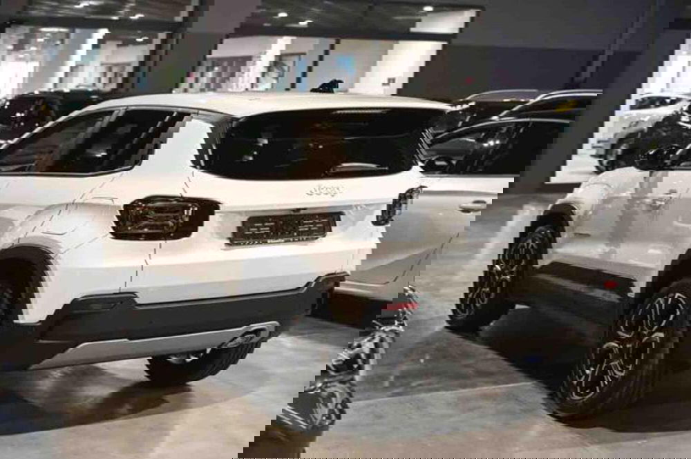 Jeep Avenger nuova a Torino (6)