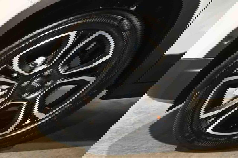 Jeep Avenger nuova a Torino (8)