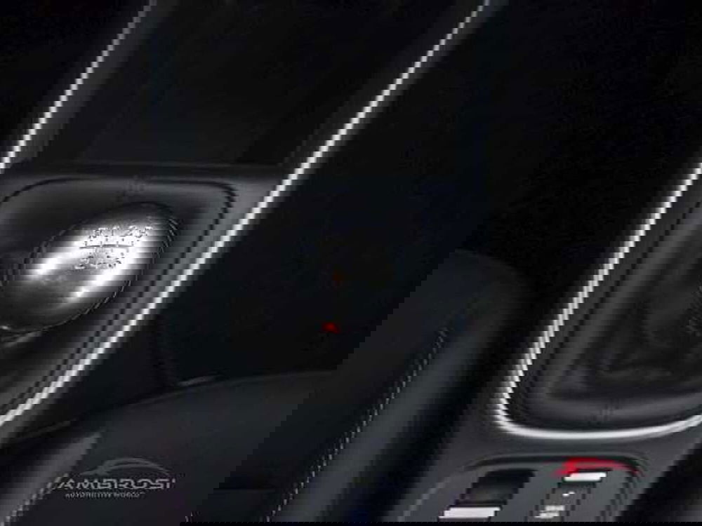 Jeep Avenger usata a Viterbo (18)