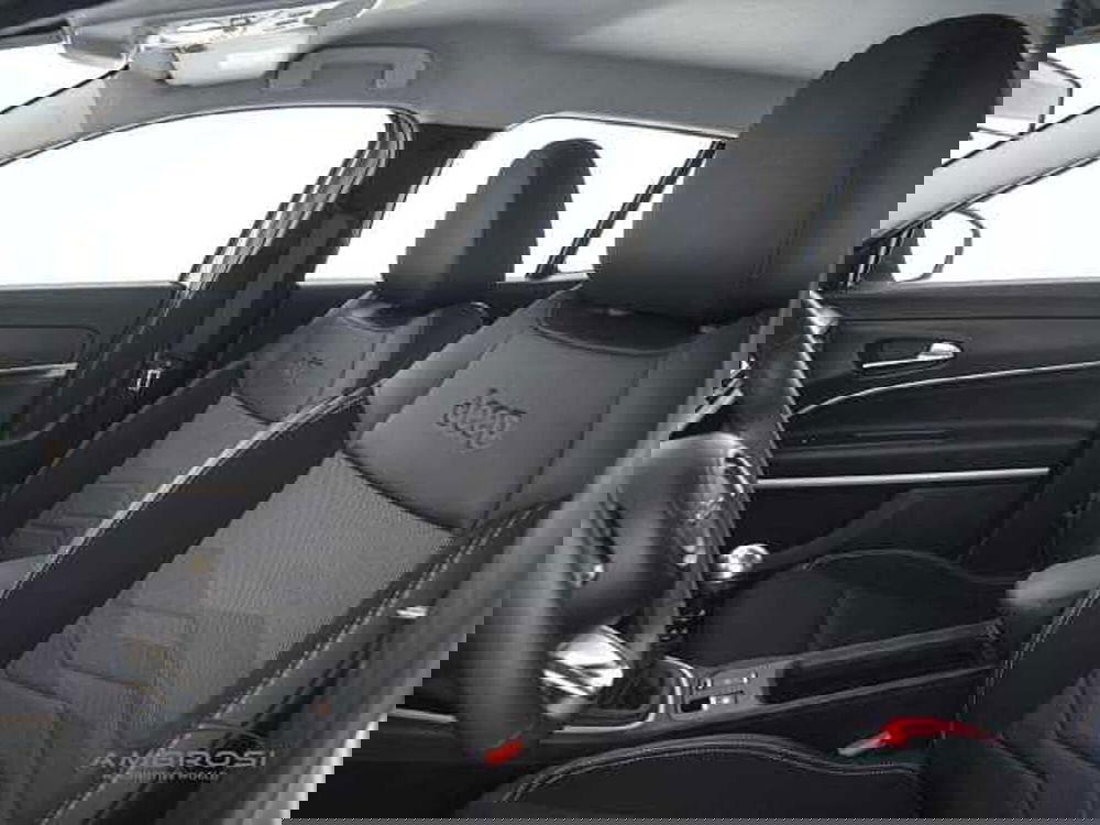 Jeep Avenger usata a Viterbo (9)