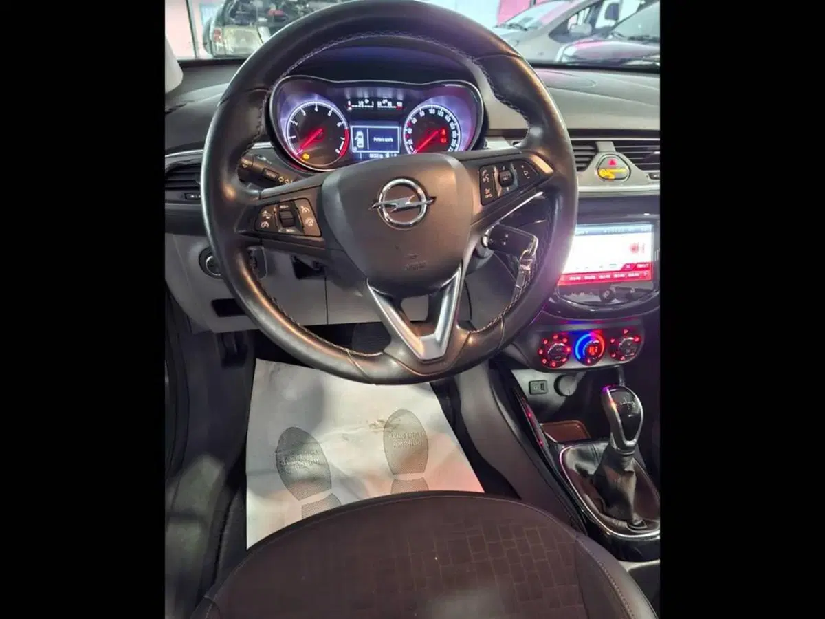 Opel Corsa usata a Torino (11)