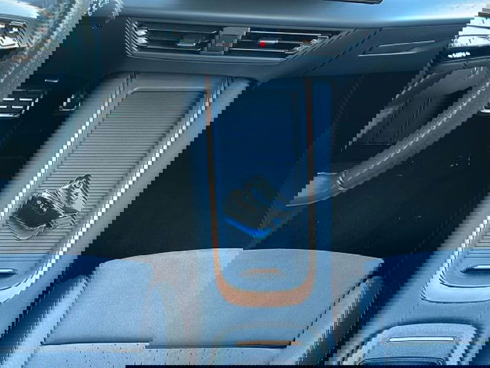 Cupra Born usata a Vicenza (9)