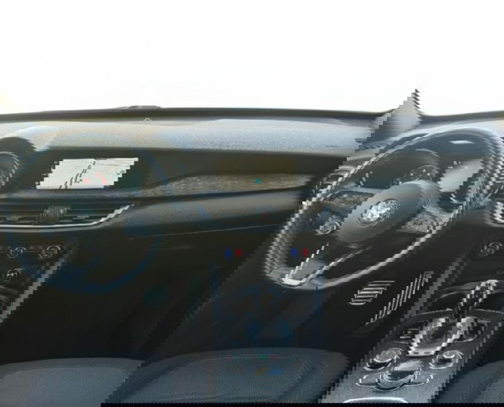 Alfa Romeo Stelvio usata a Firenze (7)