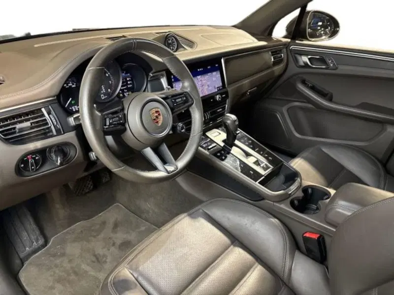 Porsche Macan usata a Bologna (11)