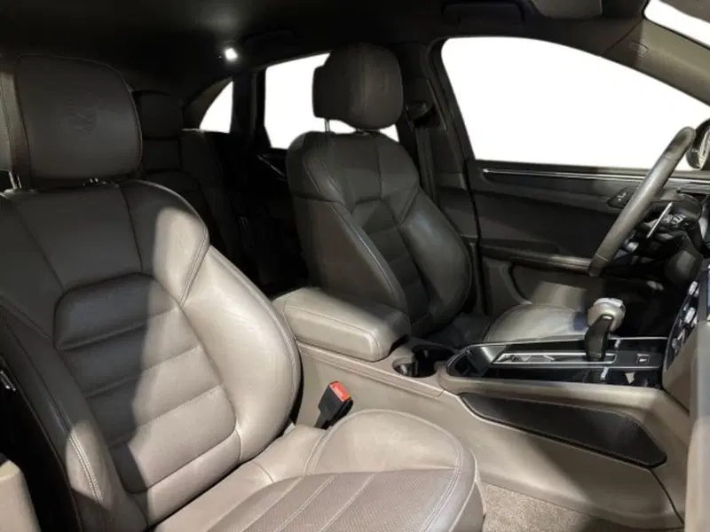 Porsche Macan usata a Bologna (16)