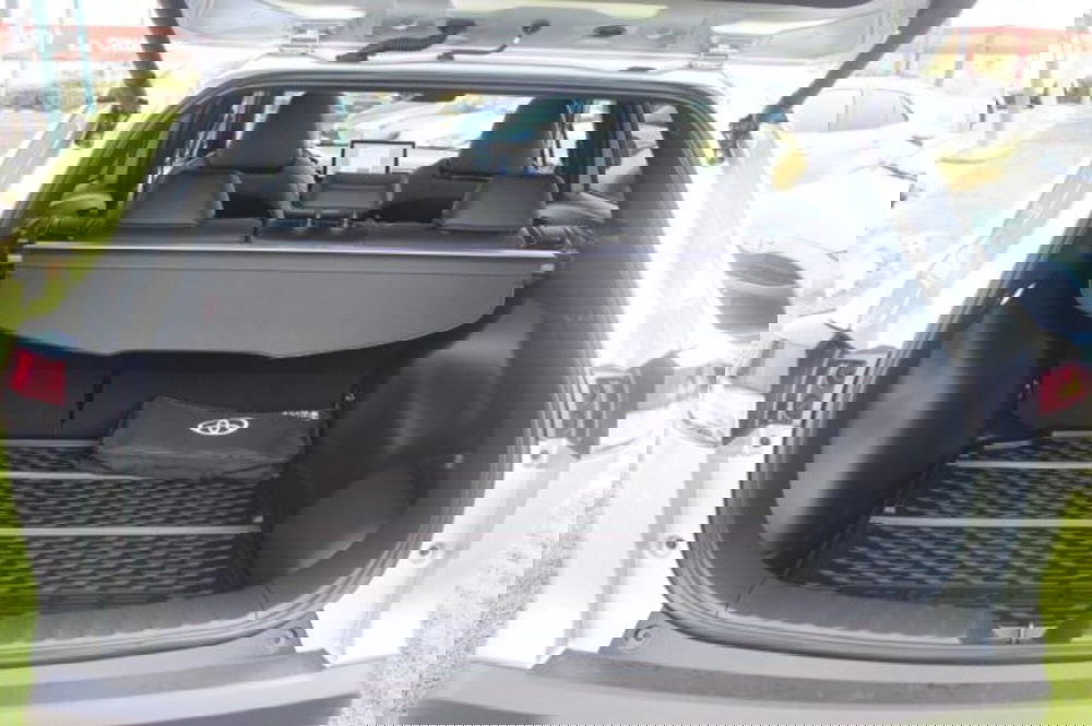 Toyota Corolla Cross Hybrid usata a Roma (11)