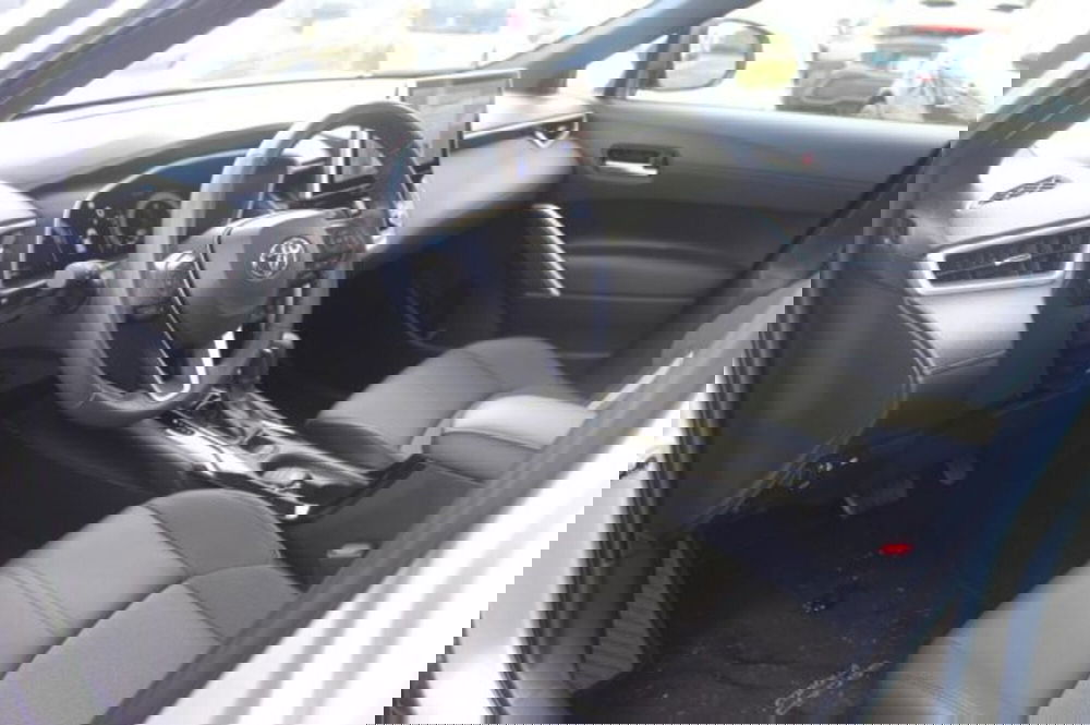 Toyota Corolla Cross Hybrid usata a Roma (12)