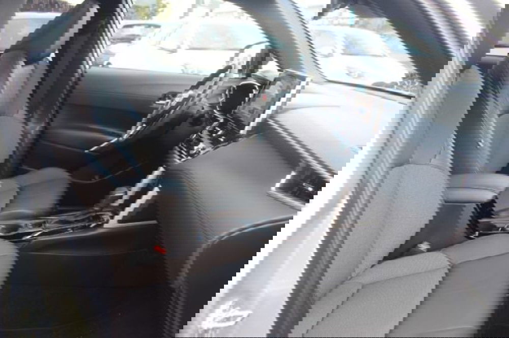 Toyota Corolla Cross Hybrid usata a Roma (7)