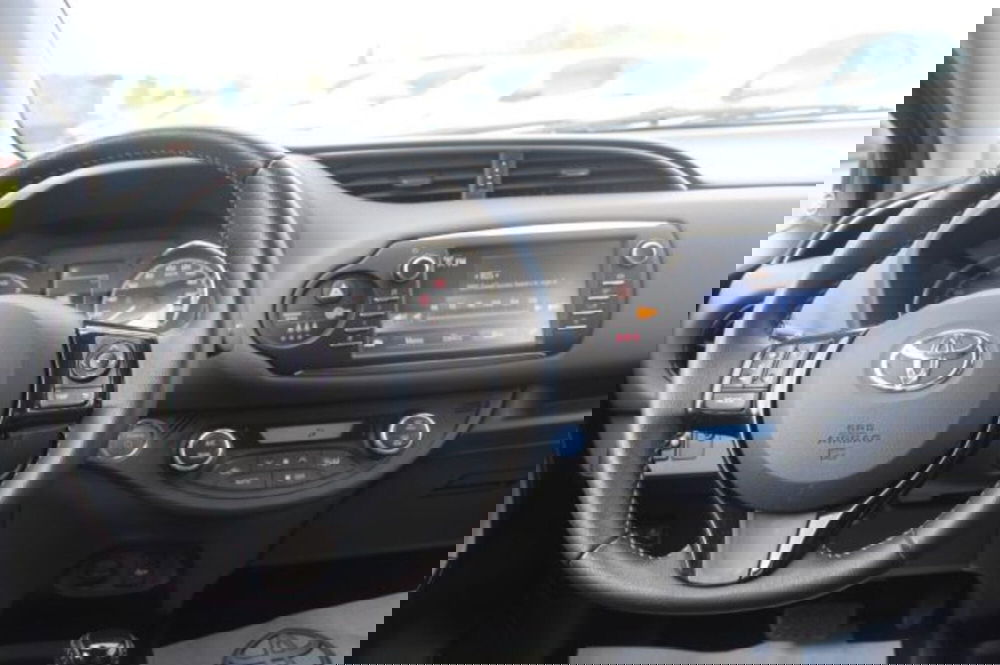 Toyota Yaris Cross usata a Roma (10)