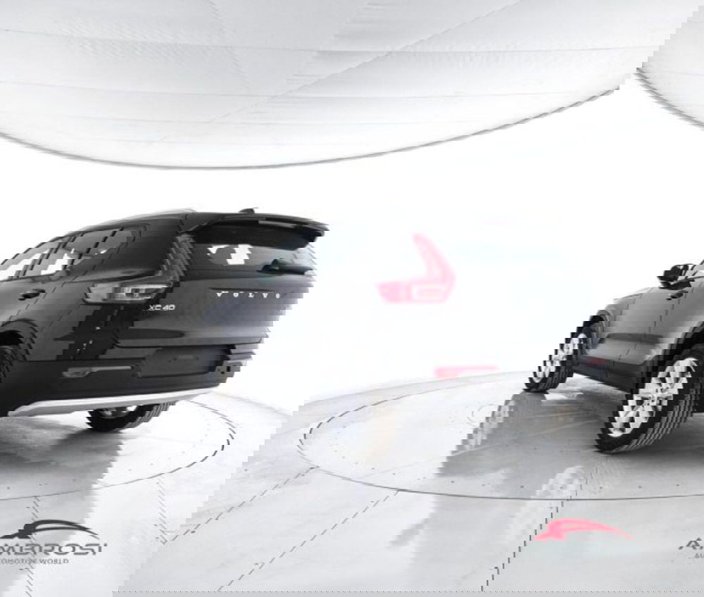Volvo XC40 nuova a Perugia (4)