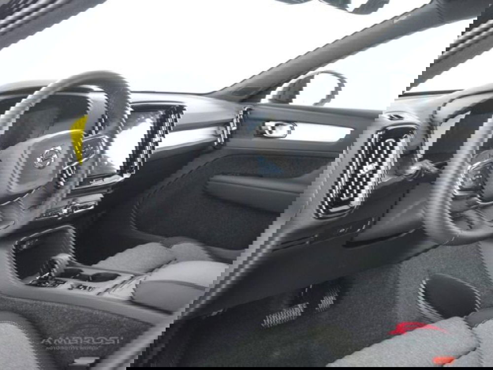 Volvo XC40 nuova a Perugia (8)