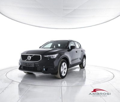 Volvo XC40 B3 automatico Core nuova a Corciano