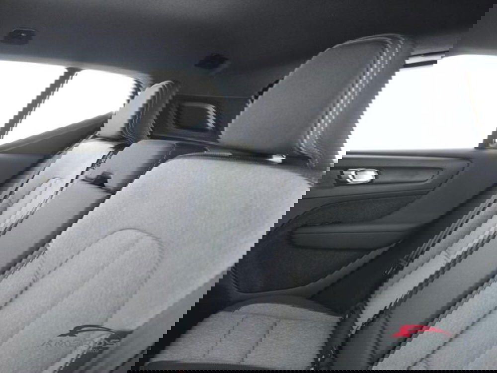 Volvo XC40 nuova a Perugia (10)