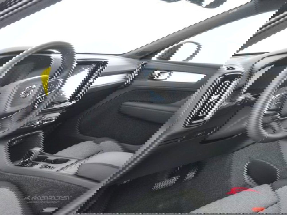 Volvo XC40 nuova a Perugia (8)