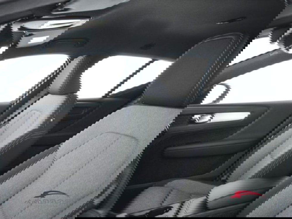 Volvo XC40 nuova a Perugia (9)