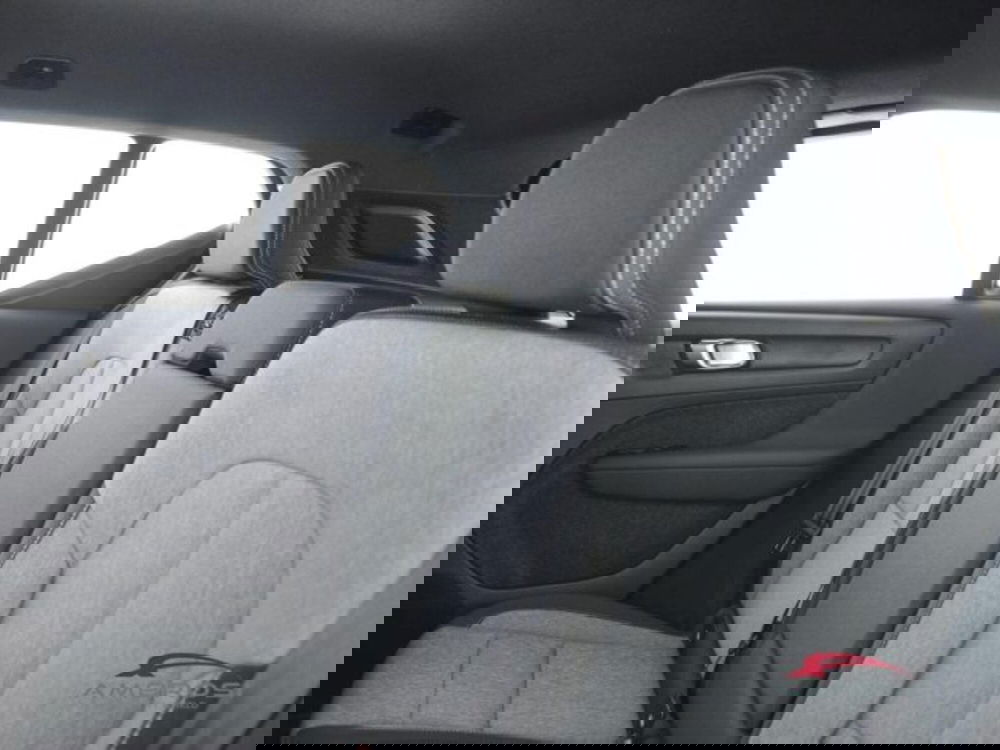 Volvo XC40 nuova a Perugia (10)