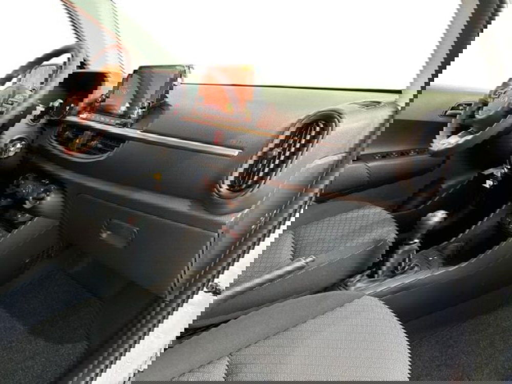 Kia Picanto nuova a Catania (9)