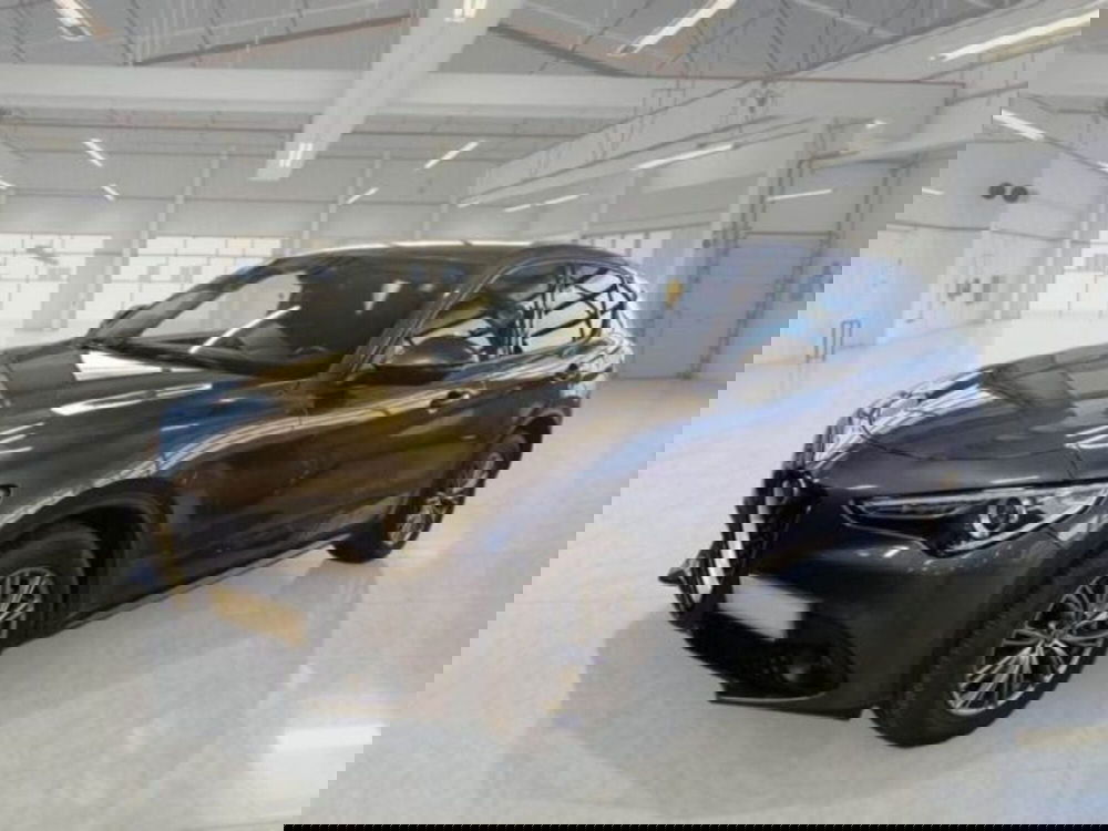 Alfa Romeo Stelvio usata a Catania (3)