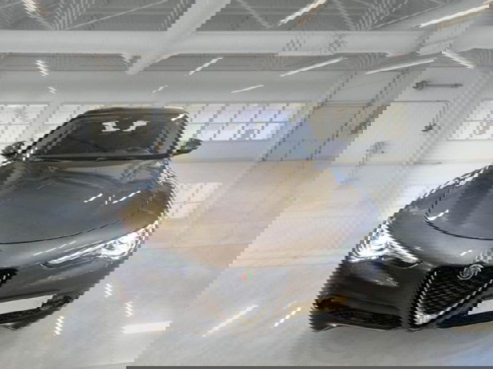 Alfa Romeo Stelvio usata a Catania (5)