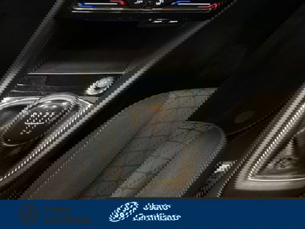Volkswagen T-Cross usata a Vicenza (14)