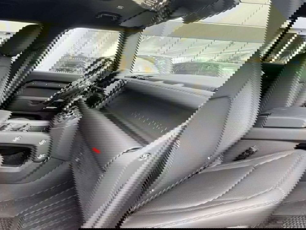 Land Rover Defender usata a Firenze (17)