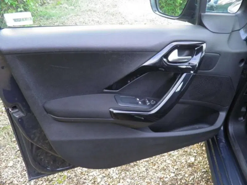 Peugeot 208 usata a Firenze (11)