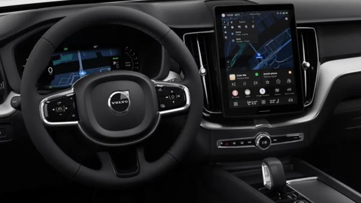Volvo XC60 nuova a Firenze (2)