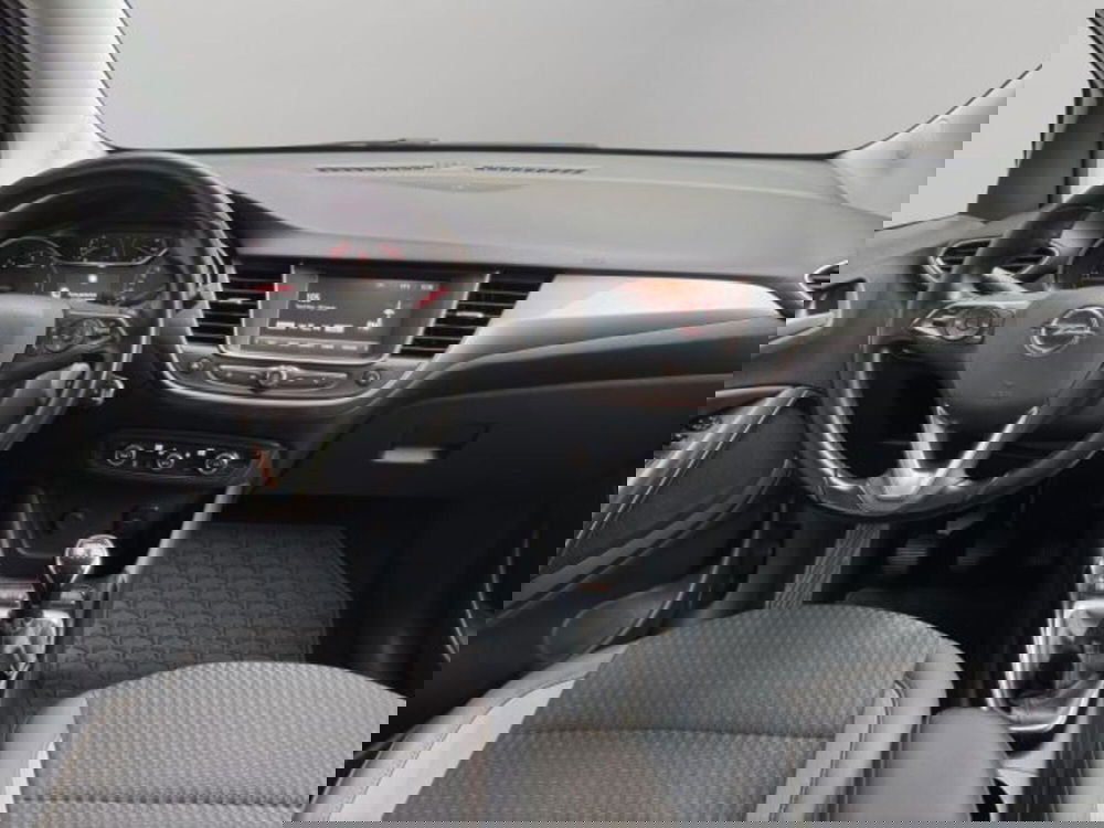 Opel Crossland X usata a Perugia (11)