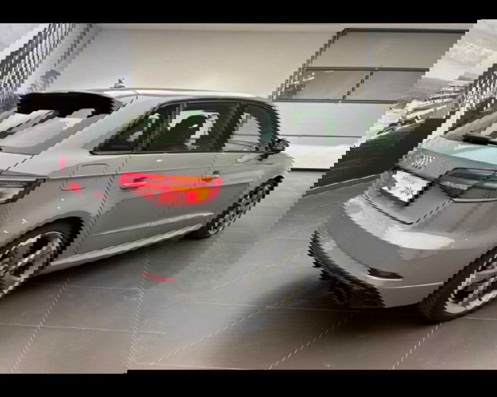 Audi RS 3 Sportback usata a Bologna (4)