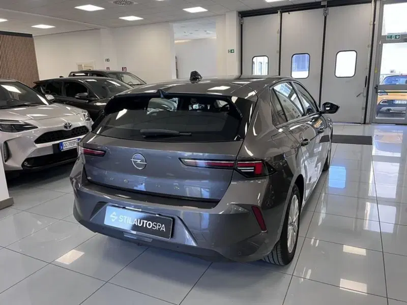 Opel Astra usata a Prato (4)