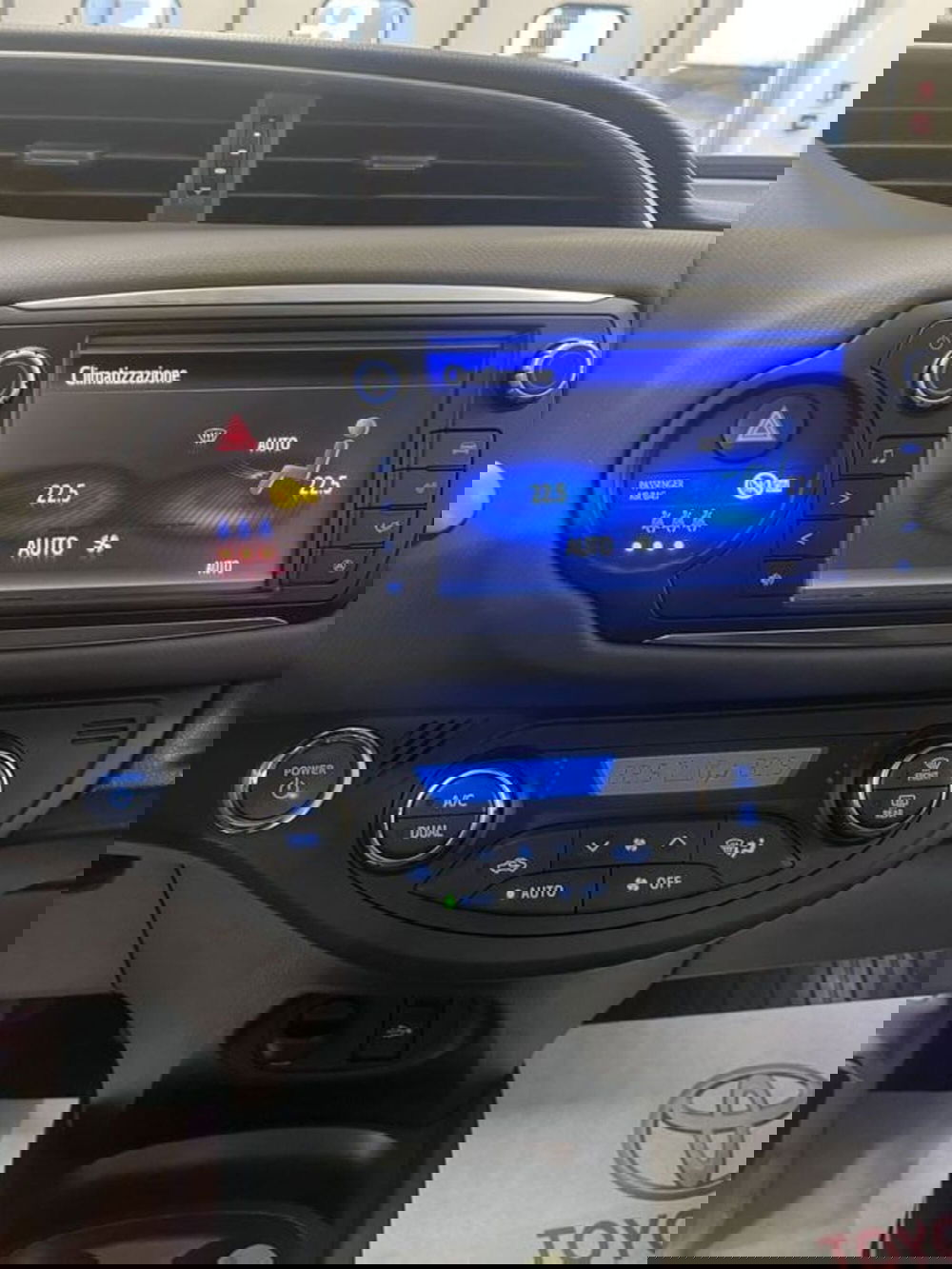 Toyota Yaris usata a Prato (11)