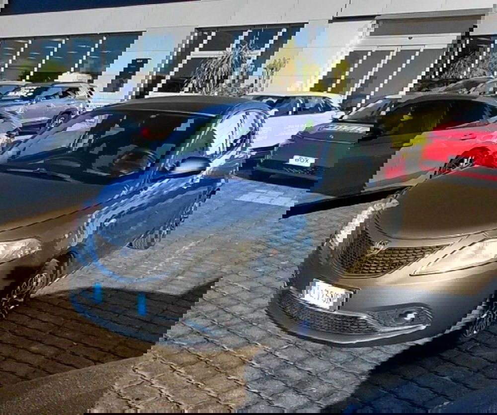 Lancia Ypsilon usata a Cosenza