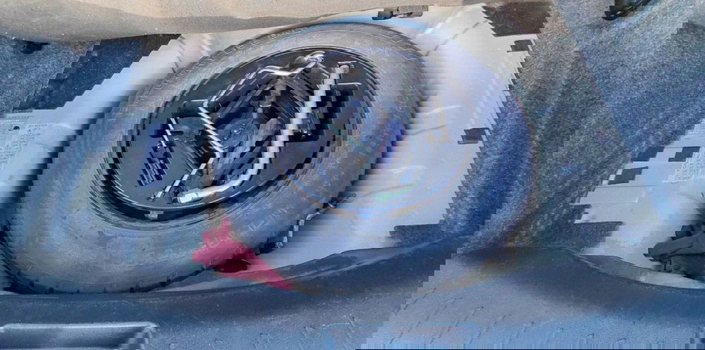 Lancia Ypsilon usata a Cosenza (15)