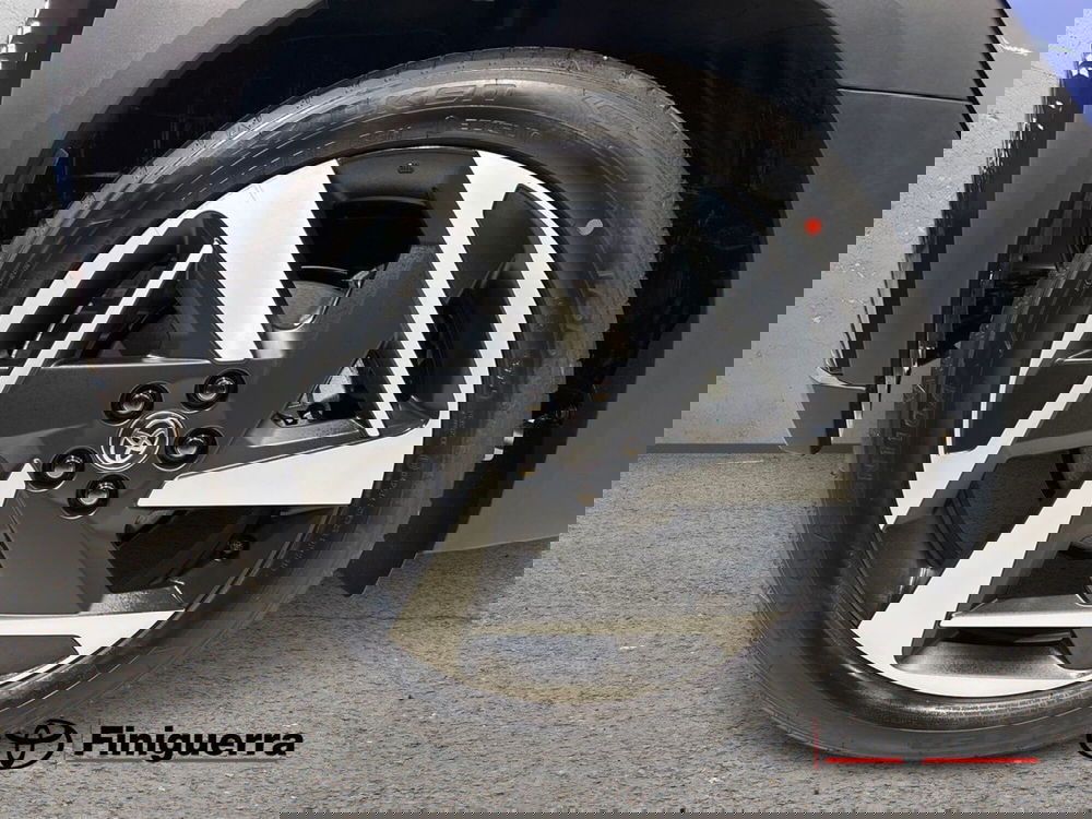 Toyota Aygo X nuova a Sondrio (7)