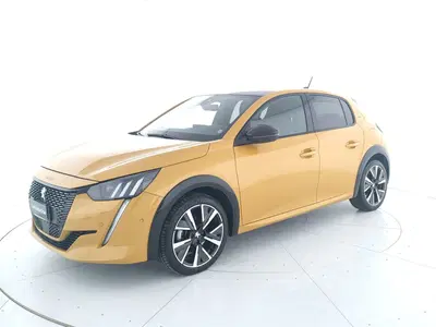 Peugeot 208 BlueHDi 100 Stop&amp;Start 5 porte GT del 2022 usata a Teverola
