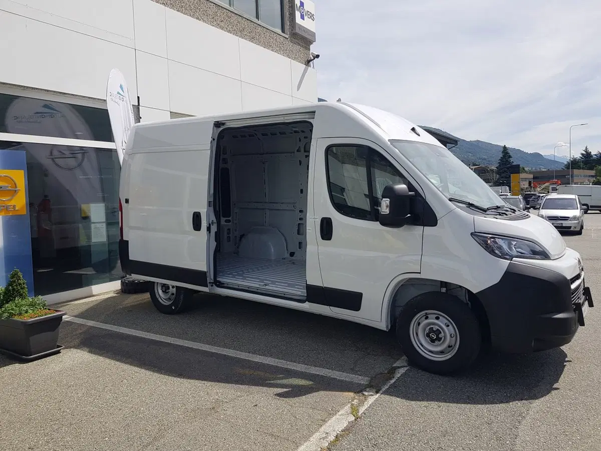 Opel Movano nuova a Aosta (4)
