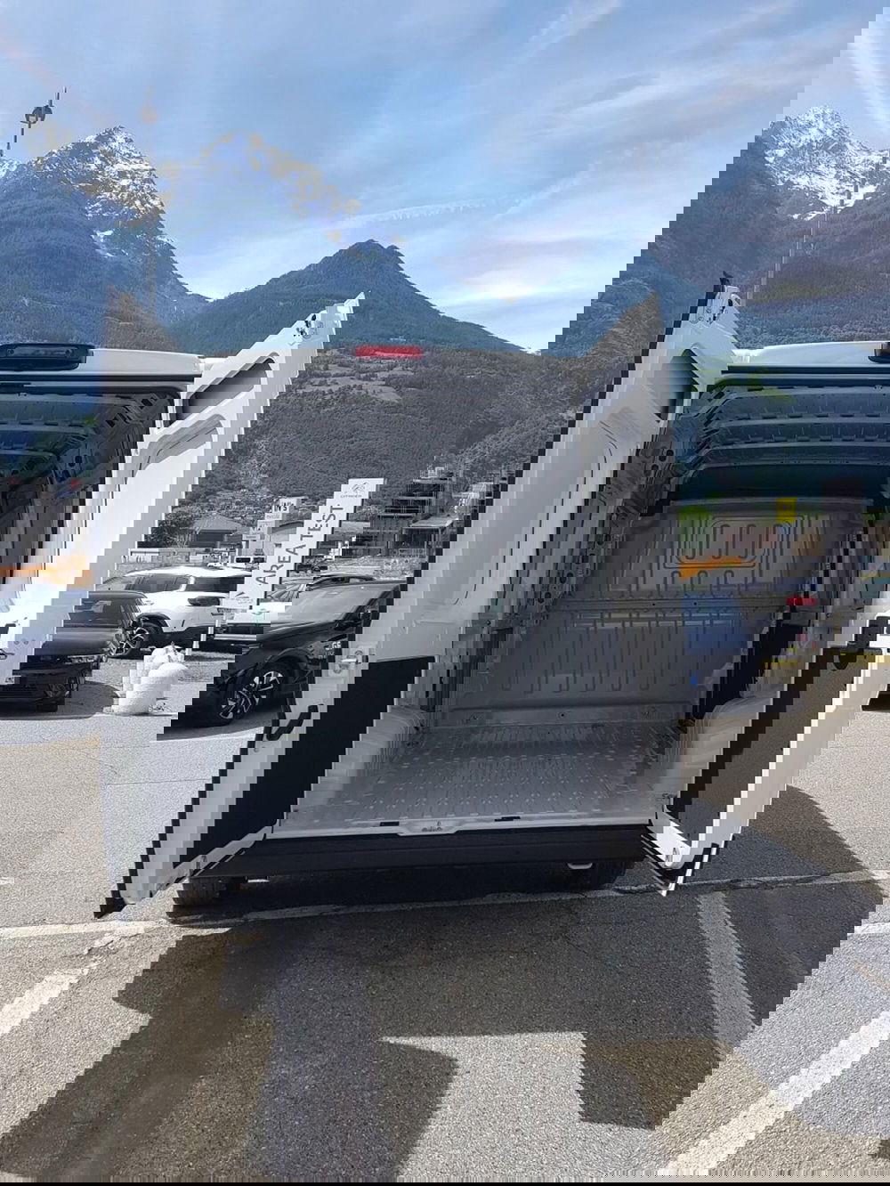 Opel Movano nuova a Aosta (6)