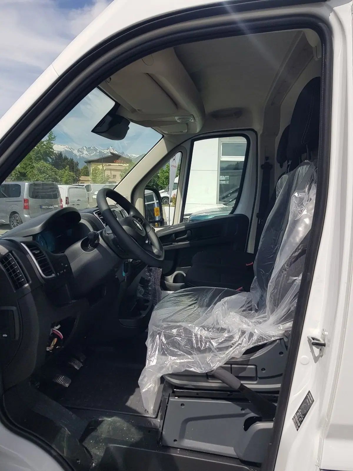 Opel Movano nuova a Aosta (8)