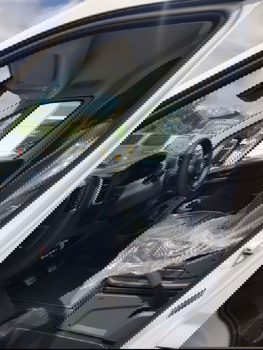 Opel Movano nuova a Aosta (8)