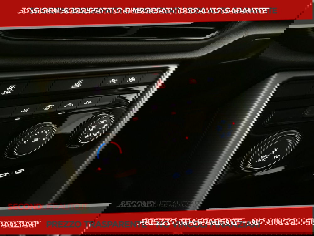 Volkswagen T-Roc usata a Chieti (16)