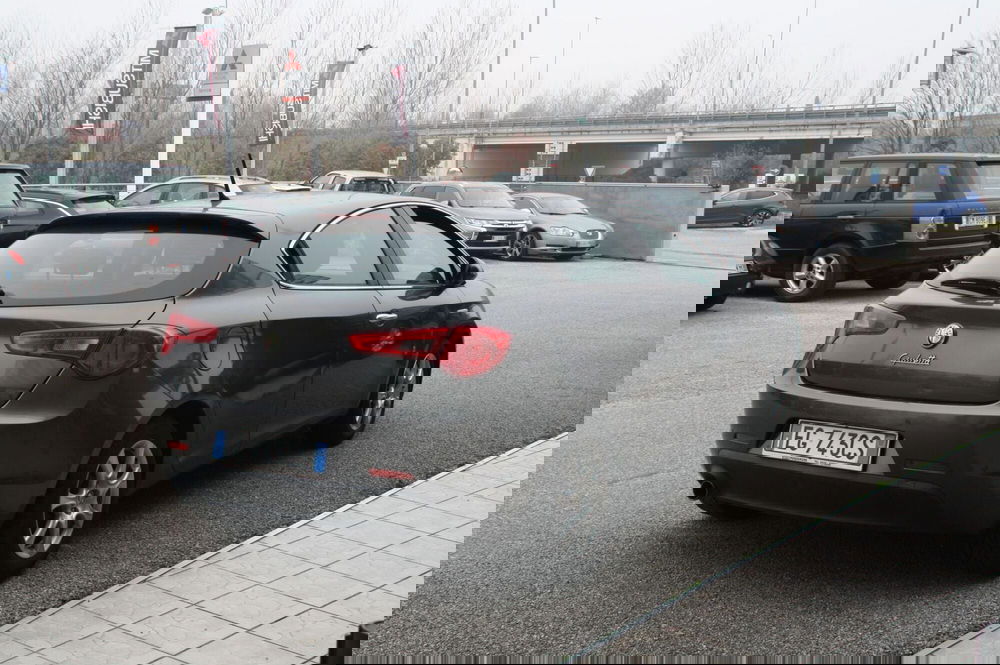 Alfa Romeo Giulietta usata a Pordenone (4)